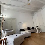 Bed and breakfast 102