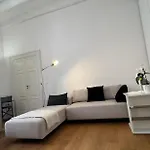 Bed and breakfast 102