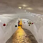 102 فندق مبيت وإفطار 4*