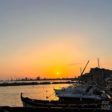 Bed & Breakfast 102 4*